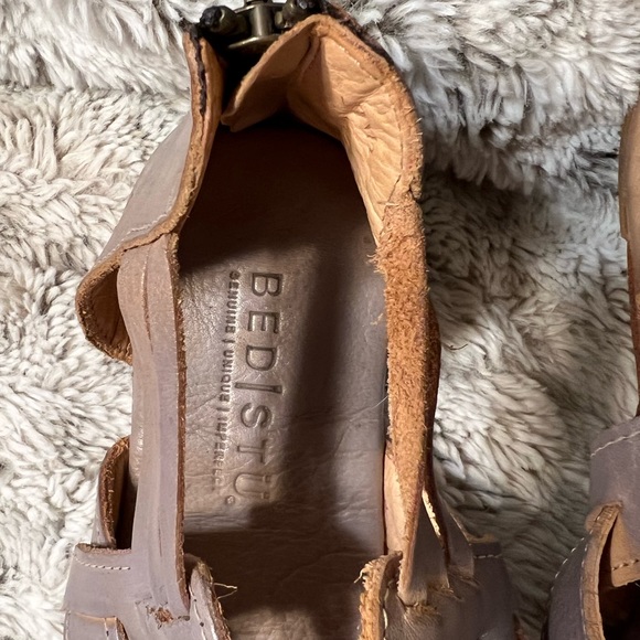 Leather Bed|Stu Sandals. - Picture 3 of 3